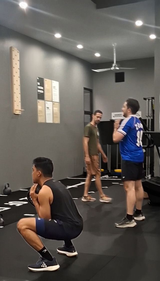 Bootcamp squats at CrossFit Angkor, Siem Reap