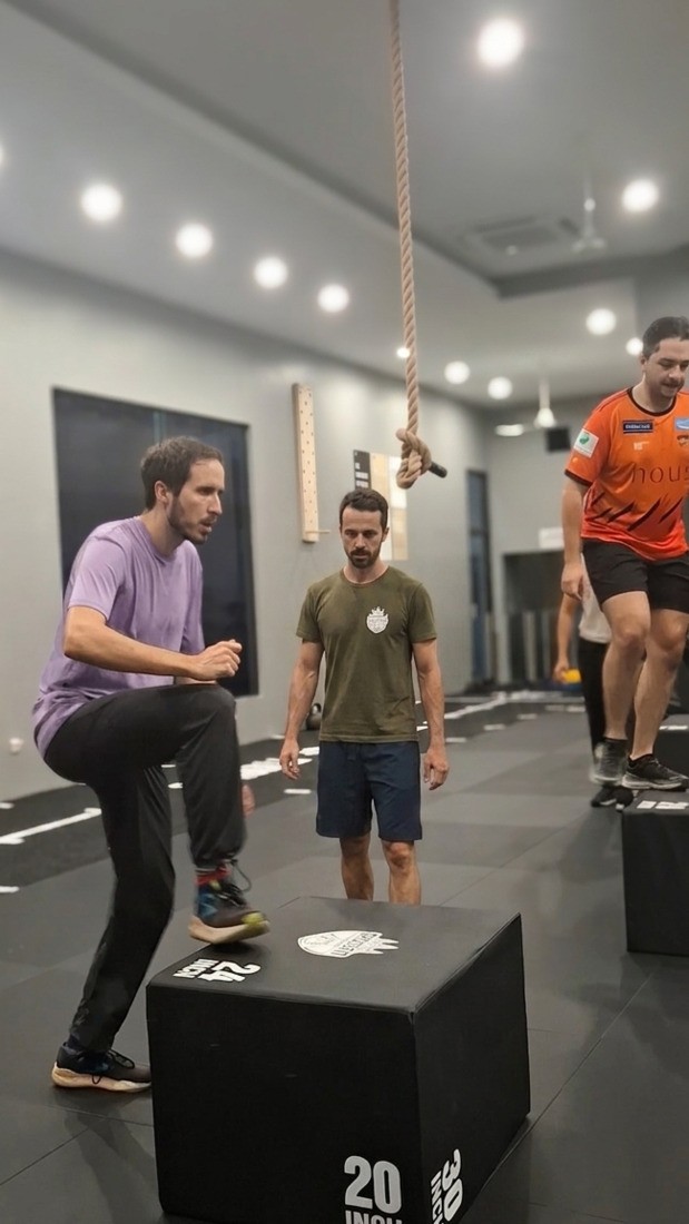 Bootcamp step-ups at CrossFit Angkor, Siem Reap